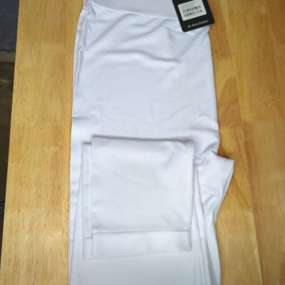 White Mark Plus Size White Leggings